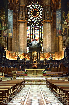 Choir and altar, Milan Cathedral, Milan, Lombardy, Italy, Europe