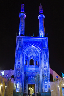 Masjed-e Jameh, or Jameh Mosque, at night, Yazd, Iran, Asia