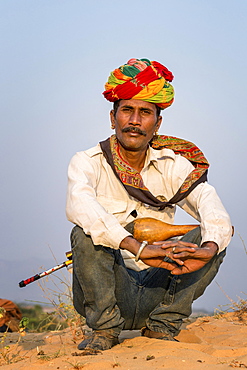 Snake charmer at Pushkar, Rajasthan, India, Asia