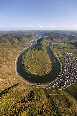 Aerial view, loop of the Moselle River near Bremm, Bremm, Eifel mountain range, Rhineland-Palatinate, Germany, Europe