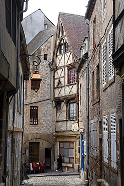 Medieval district, Moulins, Allier, Auvergne, France, Europe