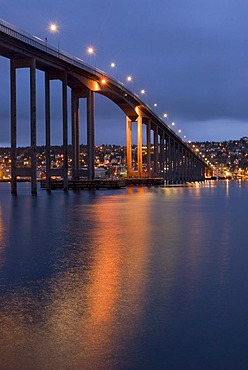 Tromsobrua, Tromsobrua, Tromso Bridge, crossing Tromsoysundet near Tromso, Tromso, at the blue hour, Troms, Norway, Europe