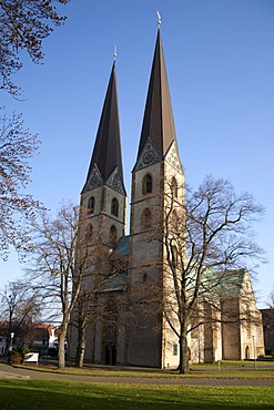 Meustaedter Marienkirche, St. Mary's Church, Gothic hall church, Bielefeld, Ostwestfalen-Lippe region, North Rhine-Westphalia, Germany, Europe, PublicGround