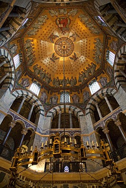 Dome in Aachen Cathedral, octagon, UNESCO World Heritage Site, Aachen, North Rhine-Westphalia, Germany, Europe