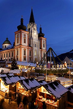 Christmas market at the basilica on the main square in Mariazell, pilgrimage site, Upper Styria, Austria, Europe