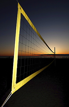 Volleyball net on the beach, Ahrenshoop, Baltic Sea, Mecklenburg-Western Pomerania, Germany, Europe