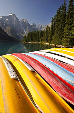 Canoes on Moraine Lake, Valley of the Ten Peaks, Banff National Park, Canadian Rockies, Alberta, Canada