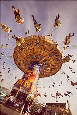 Chair swing ride or Chair-O-Planes, Oktoberfest, Munich, Bavaria, Germany, Europe