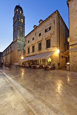 Restaurants in Stradun or Placa, main street, in the old town of Dubrovnik, Franciscan Monastery at back, UNESCO World Heritage Site, central Dalmatia, Dalmatia, Adriatic coast, Croatia, Europe, PublicGround