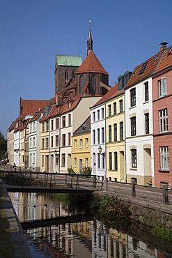 Muehlengrube brook, St.-Nikolai-Kirche church, Wismar, Mecklenburg-Western Pomerania, Germany, Europe, PublicGround