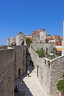 City walls of Dubrovnic, UNESCO World Heritage Site, central Dalmatia, Dalmatia, Adriatic coast, Croatia, Europe, PublicGround