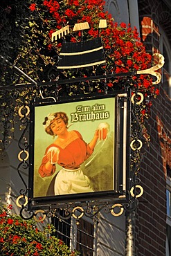 Restaurant sign "Zur alten Brauerei", German for "the old brewery", Grapengiesserstrasse 11, Lueneburg, Lower Saxony, Germany, Europe