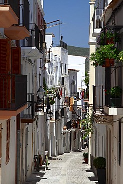 Typical street of Dalt Vila, fortified town, UNESCO World Heritage Site, Ibiza, Balearic Islands, Spain, Europe