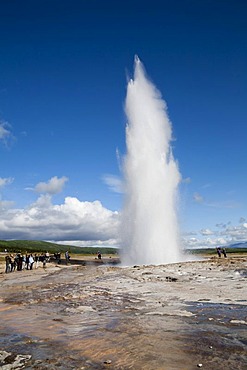 Eruption of Strokkur Geysir, Suï£¿urland, Iceland, Europe