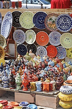 Pottery, ceramic pots on the market in Houmt Souk on Djerba Island, Tunisia, North Africa, Northern Africa, Africa