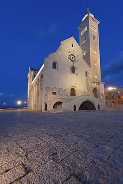 Cathedral of San Nicola Pellegrino, Cathedral of Trani by the sea, Apulia, Southern Italy, Italy, Europe