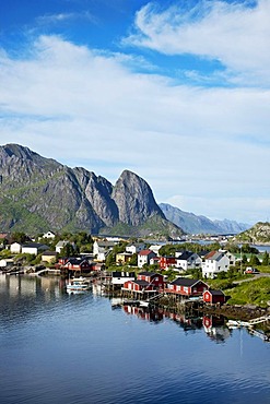 Overlooking the village of Reine, Moskenesoy, Lofoten Islands, North Norway, Norway, Scandinavia, Europe