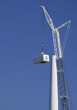 Construction of a wind farm; the 133-turbine, 212.8-megawatt project is being constructed by Invenergy Wind LLC and DTE Energy, Breckenridge, Michigan, USA, America