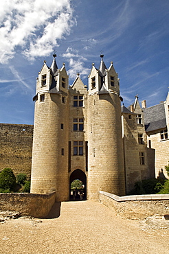 Chateau de Montreuil-Bellay castle, built 13th to 15th century, still inhabited medieval castle, Montreuil-Bellay, Maine-et-Loire, Loire Valley, France, Europe