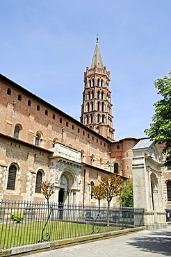 Basilica of St. Sernin, Toulouse, Departement Haute-Garonne, Midi-Pyrenees, France, Europe