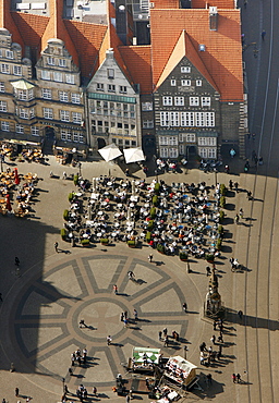 Aerial view, outdoor gastronomy, Am Markt, old town island, Bremen, Germany, Europe