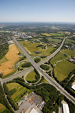 Aerial view, Autobahn A45 and A40 motorway junction, University of Dortmund, TechnologieZentrum Dortmund, technology centre, Weisses Feld campus, Dortmund, Ruhr Area, North Rhine-Westphalia, Germany, Europe