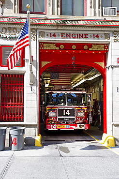 Fire engine, Manhattan, New York, USA