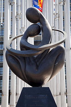 Sculpture, Europe A Coeur, by Ludmila Tcherina, symbol of the European Union, European Parliament, Strasbourg, Alsace, France, Europe