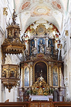 Pulpit and altar in the Holy Trinity pilgrimage church, Heilige Dreifaltigkeit church, Weihenlinden, parish of Bruckmuehl, Upper Bavaria, Bavaria, Germany, Europe