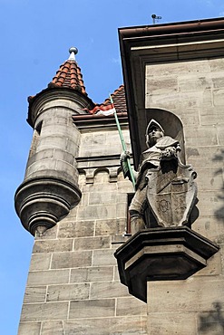 Knight sculpture on the Ansbacher House, built in 1898, headquarters of the Corps Onoldia fraternity, Nuernberger Strasse 8, Erlangen, Middle Franconia, Bavaria, Germany, Europe