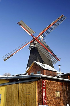 The Riepenburger Muehle mill in Kirchwerder, Vier- und Marschlande area, Hamburg, Germany, Europe