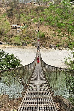 Steel suspension bridge, Dudh Kosi valley, Solukhumbu, Khumbu, Nepal, Asia