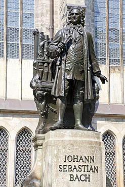 Johann Sebastian Bach statue outside St Thomas' Church, Leipzig, Saxony, Germany, Europe