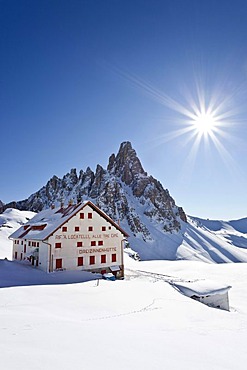 Dreizinnenhuette, Three Peaks Hut, Alta Pusteria, Sesto, Dolomites, in front of Paternkofel Mountain, Alto Adige, Italy, Europe