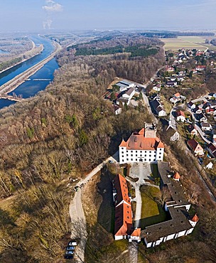 Aerial view, Schloss Reisensburg castle, Luitpoldinger dynasty, Danube river, Gundremmingen nuclear power plant, Reisensburg, Swabia, Bavaria, Germany, Europe