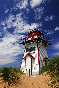 Lighthouse on Brackley Beach, Prince Edward Island National Park, Prince Edward Island, Canada, North America