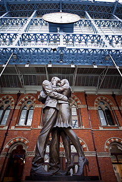 The Meeting Place Statue by Paul Day, St. Pancras Station, London, England, United Kingdom, Europe