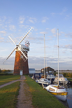 Horsey Mill, Norfolk Broads, Norfolk, East Anglia, England, United Kingdom, Europe