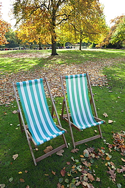 Autumn leaves and deck chairs, St. James's Park, London, England, United Kingdom, Europe