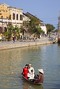 Riverboat on Thu Bon River, Hoi An, UNESCO World Heritage Site, Vietnam, Indochina, Southeast Asia, Asia