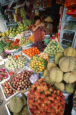 Local fruit for sale, Ben Thanh Market, Ho Chi Minh City, Vietnam, Indochina, Southeast Asia, Asia