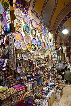 Ceramic crockery display, Grand Bazaar, Sultanahmet, Istanbul, Turkey, Europe