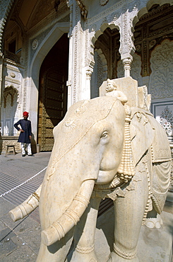 Stone elephant statue, City Palace, Jaipur, Rajasthan, India, Asia