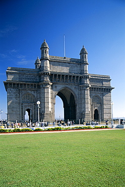 Gateway to India, Mumbai (Bombay), Maharastra, India, Asia