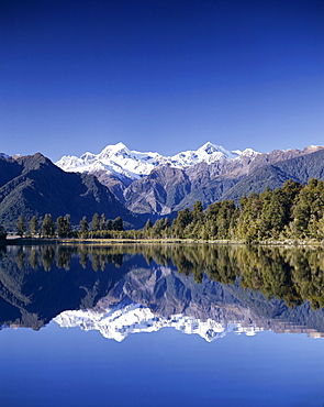 Lake Matheson and Mount Cook, Southern Alps, South Island, New Zealand, Pacific