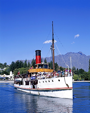 The Earnslaw Steam Boat, Queenstown, Lake Wakatipu, South Island, New Zealand, Pacific