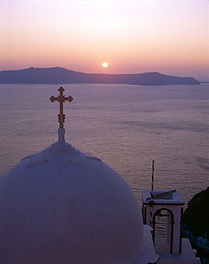 Sunrise at Oia, Santorini, Cyclades Islands, Greek Islands, Greece, Europe