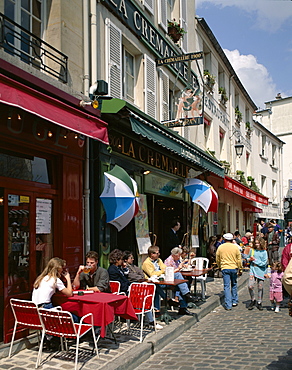 Outdoor cafe and brasserie, Montmartre, Paris, France, Europe