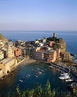 Coastal view and village, Vernazza, Cinque Terre, UNESCO World Heritage Site, Liguria, Italy, Europe