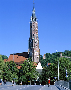 St. Martins Cathedral and Trausnitz Castle, Landshut, Bavaria, Germany, Europe